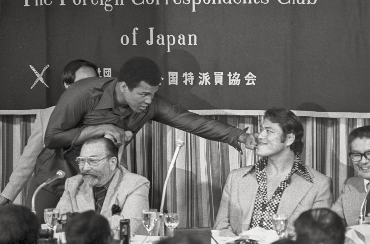 BUTTERFLY EFFECT
Ali’s 1976 battle with Inoki has been credited with giving birth to the concept of MMA.
